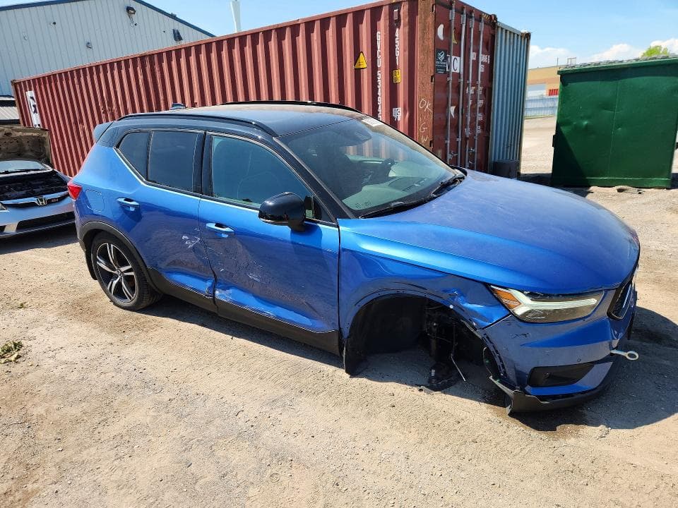 2021 VOLVO XC40 T5 R-DESIGN 4