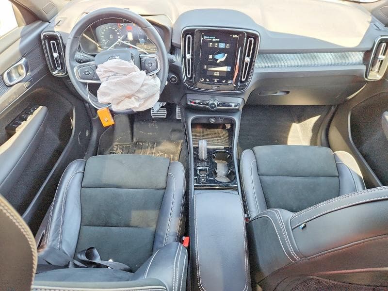 2021 VOLVO XC40 T5 R-DESIGN 8