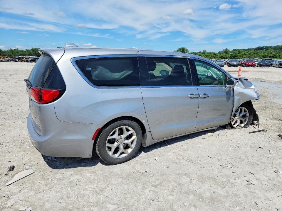 2018 CHRYSLER PACIFICA TOURING PLUS 3
