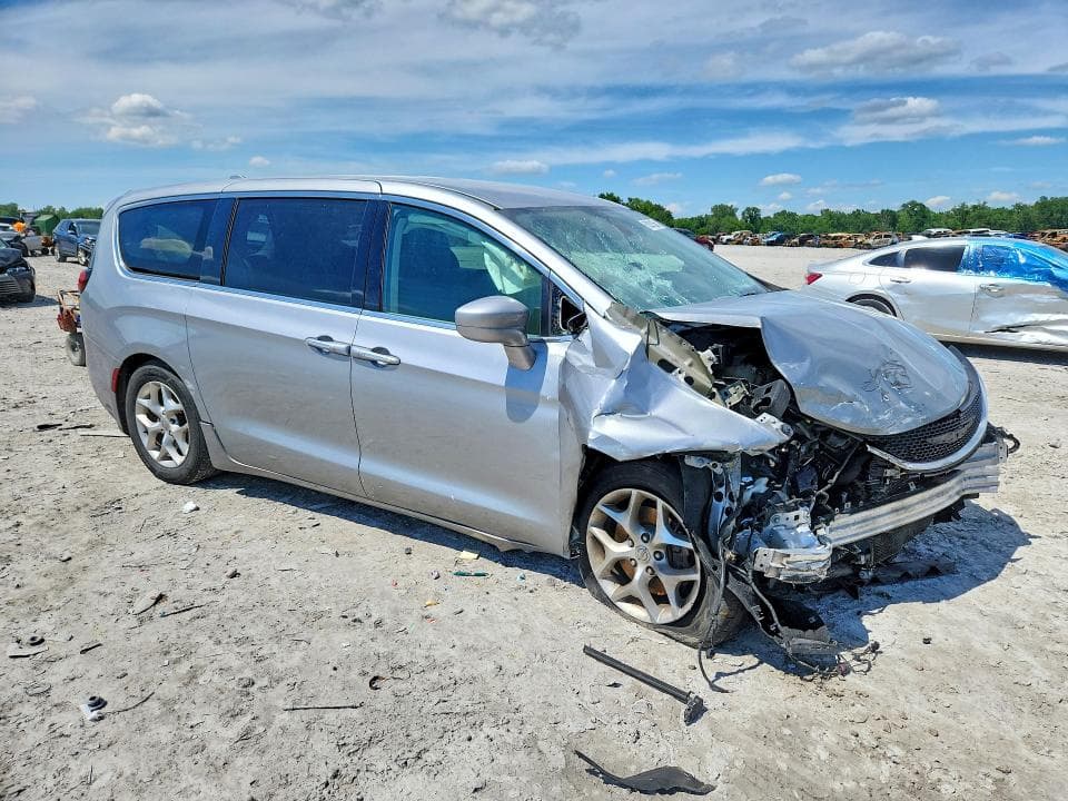 2018 CHRYSLER PACIFICA TOURING PLUS 4