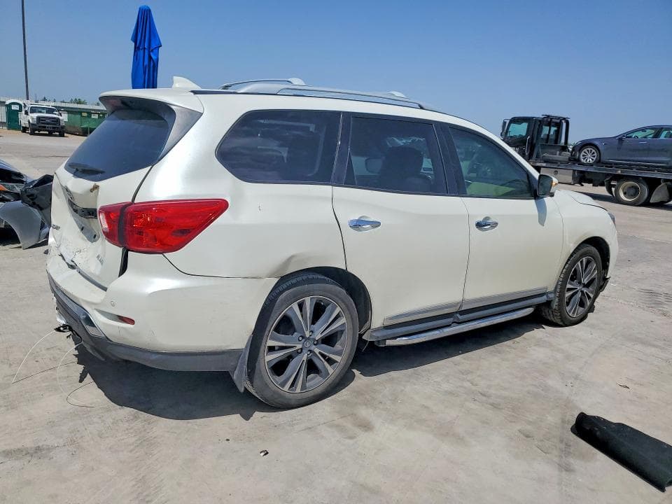2019 NISSAN PATHFINDER PLATINUM PLATINUM 3