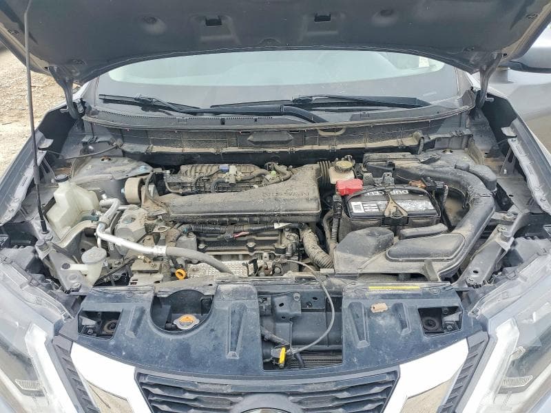 2018 NISSAN ROGUE S 11