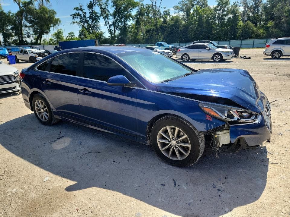 2019 HYUNDAI SONATA SE 4