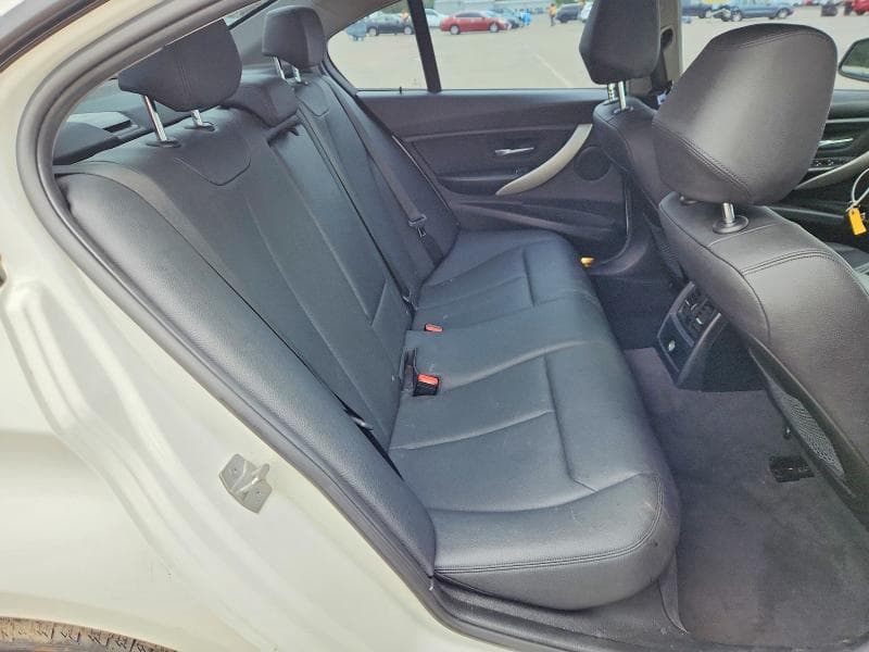 2018 BMW 320 XI 10