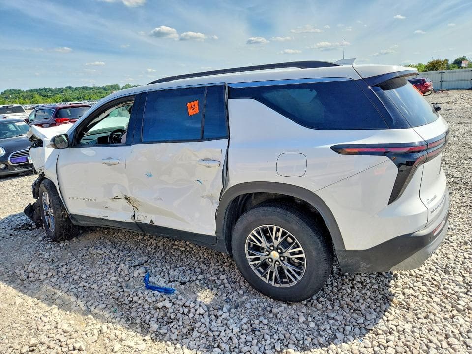 2025 CHEVROLET TRAVERSE 2