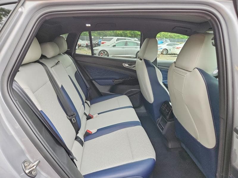 2024 VOLKSWAGEN ID.4 PRO S 11
