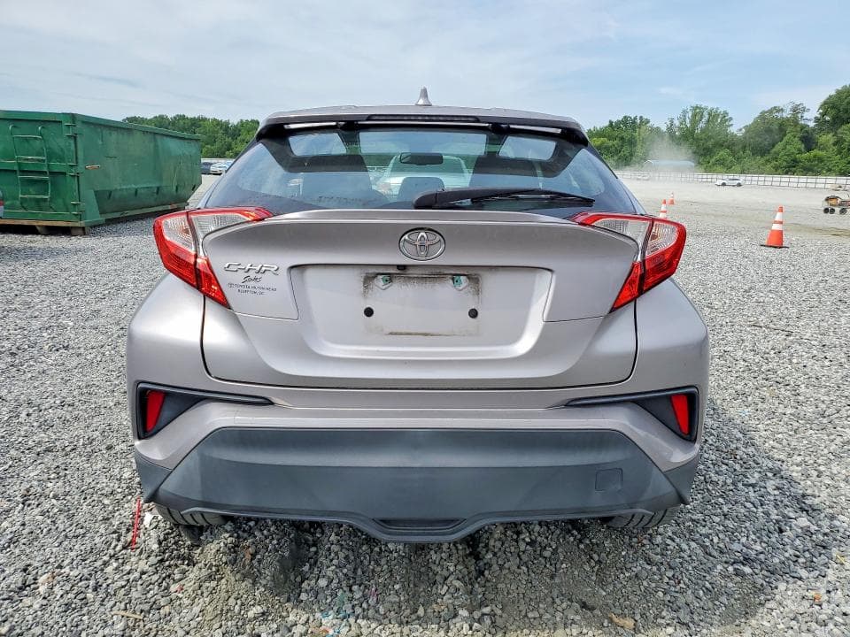 2019 TOYOTA C-HR XLE 6
