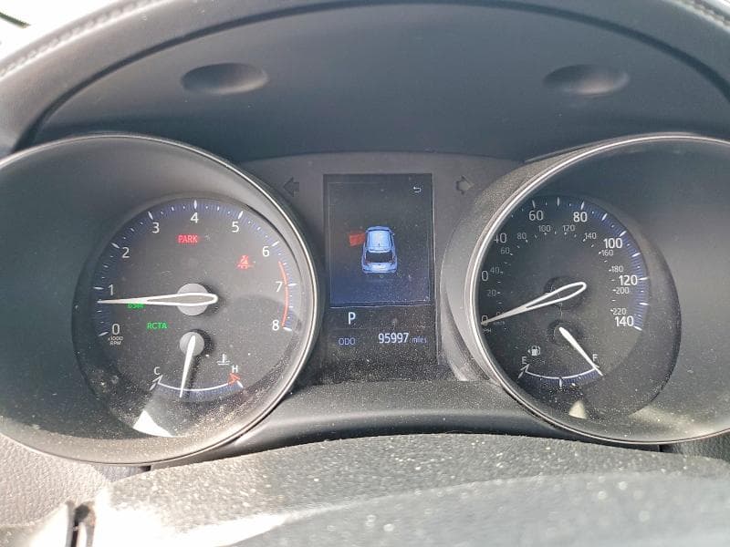 2019 TOYOTA C-HR XLE 9