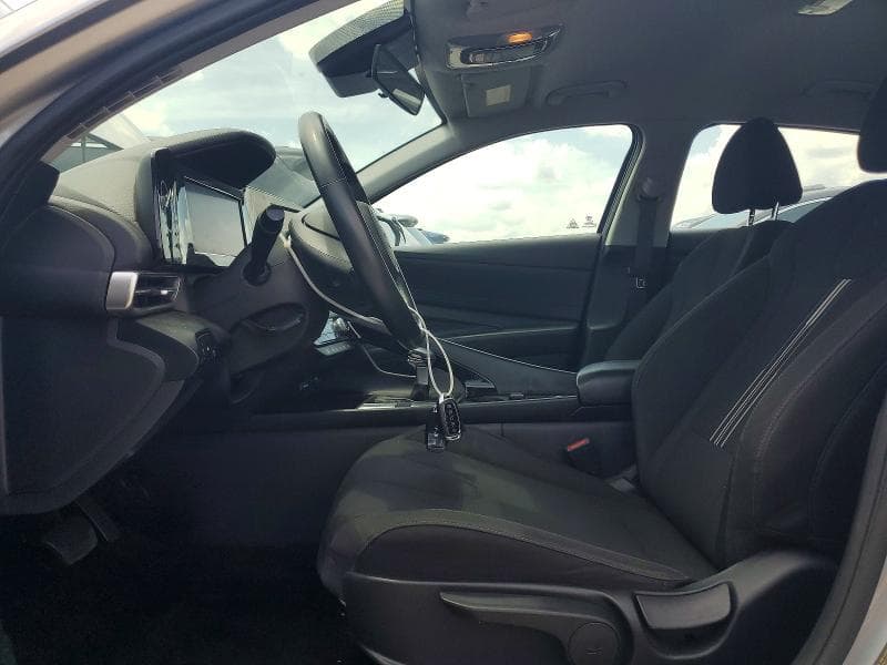 2022 HYUNDAI ELANTRA SEL 7