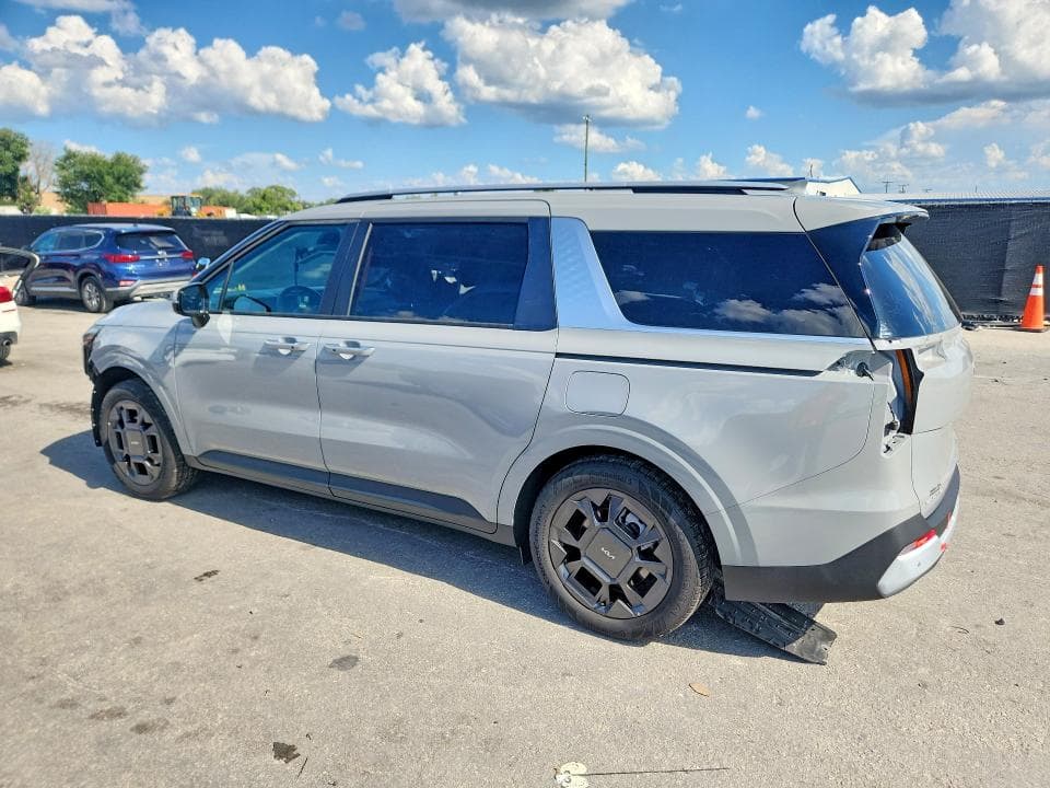 2026 KIA CARNIVAL EX 2