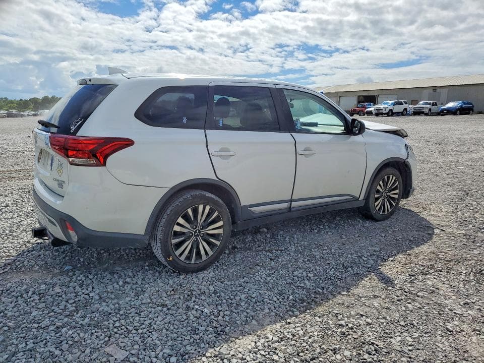 2019 MITSUBISHI OUTLANDER ES 3