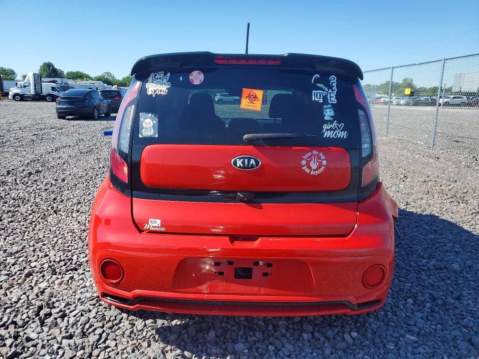 2019 KIA SOUL + 6