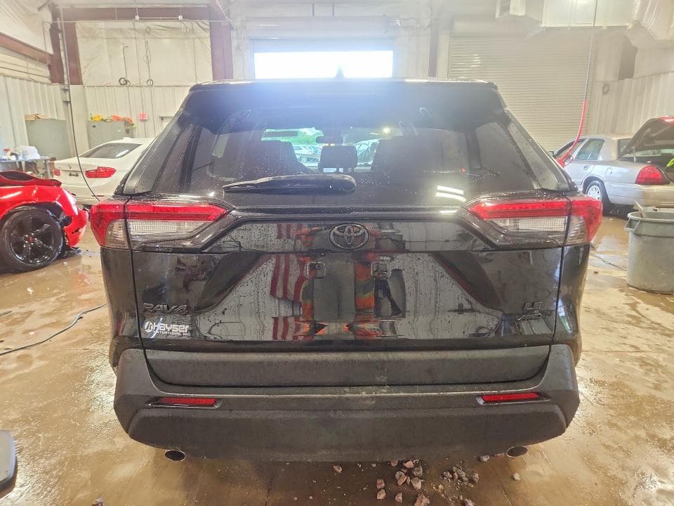 2023 TOYOTA RAV4 LE LE 7