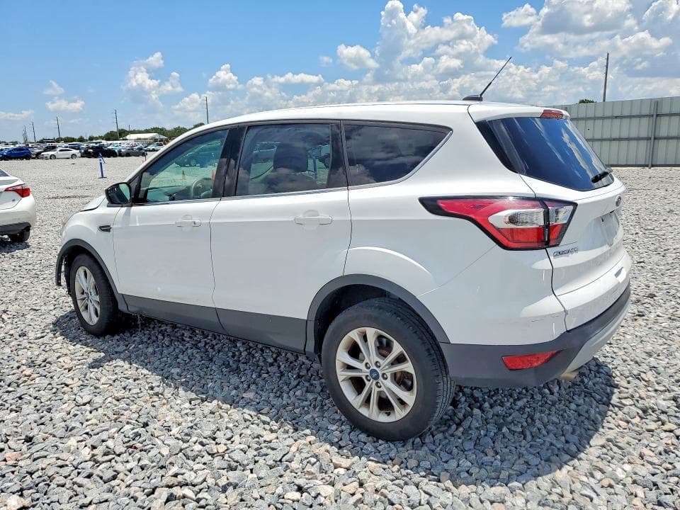 2017 FORD ESCAPE SE 2
