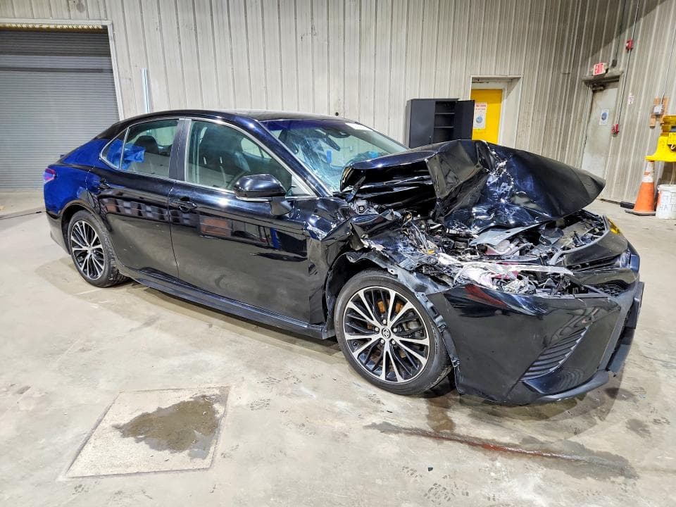 2018 TOYOTA CAMRY HYBRID SE SE 4