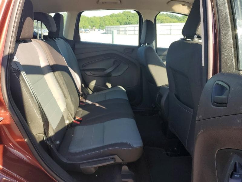 2018 FORD ESCAPE S 11