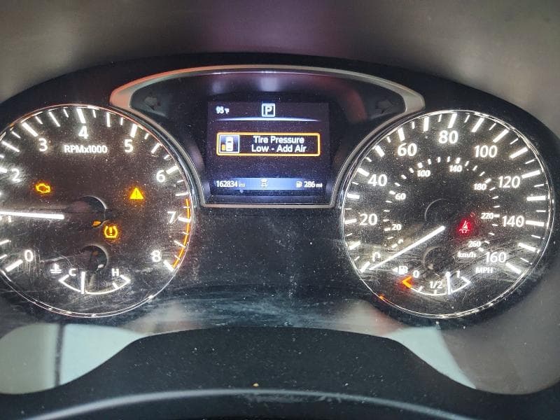 2019 NISSAN PATHFINDER SV 9