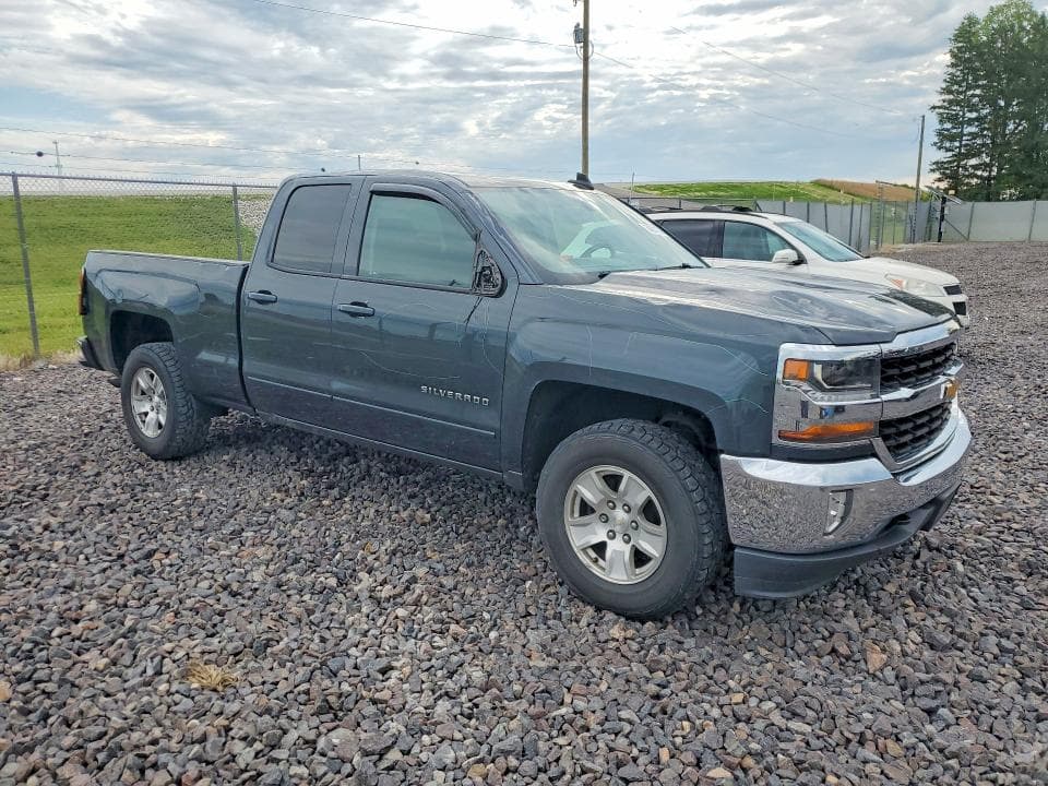 2017 CHEVROLET SILVERADO K1500 LT 4