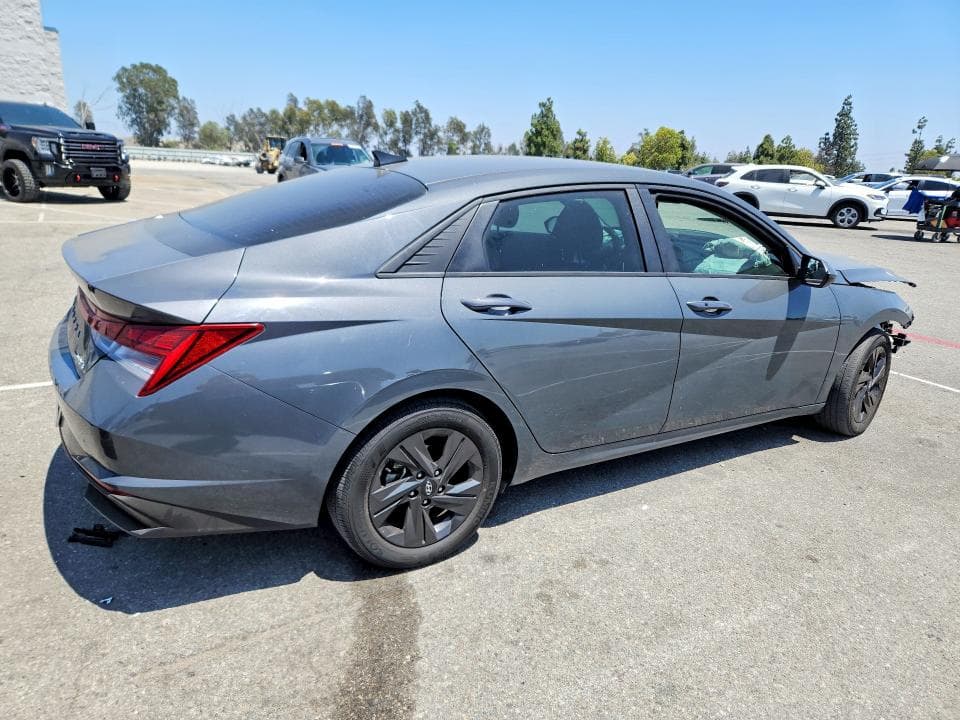 2023 HYUNDAI ELANTRA BLUE 3
