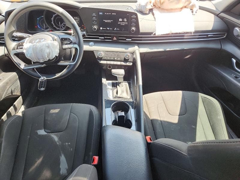 2023 HYUNDAI ELANTRA BLUE 8