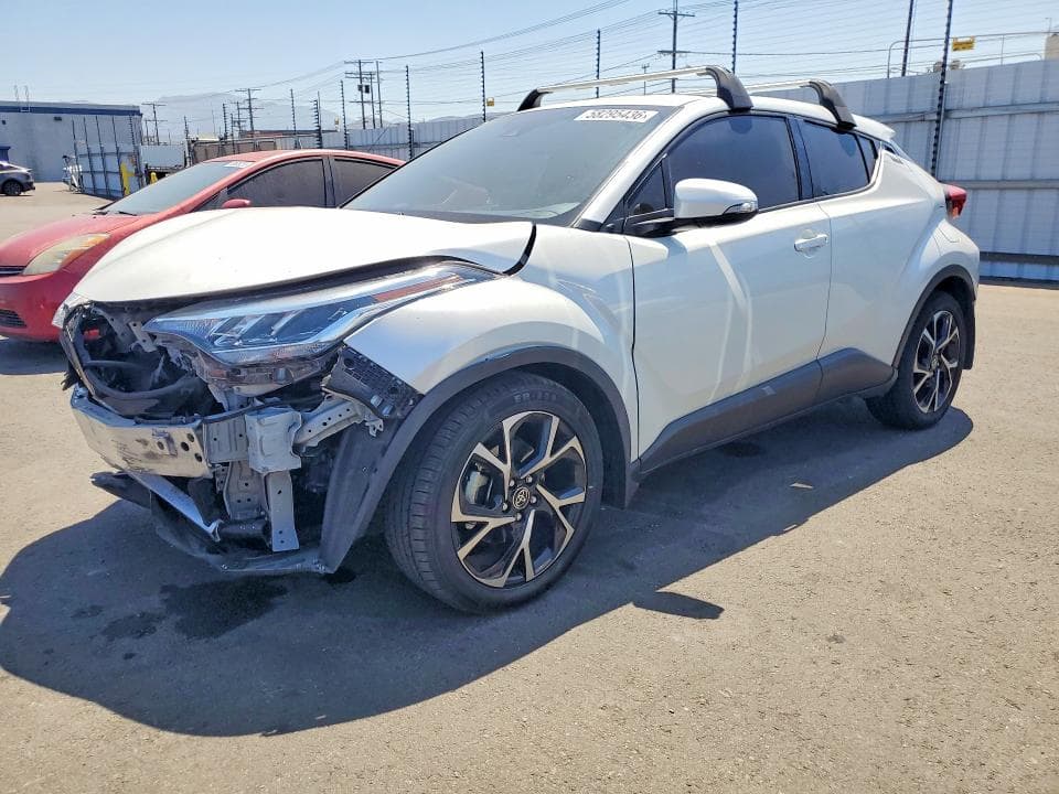 2022 TOYOTA C-HR XLE - 1