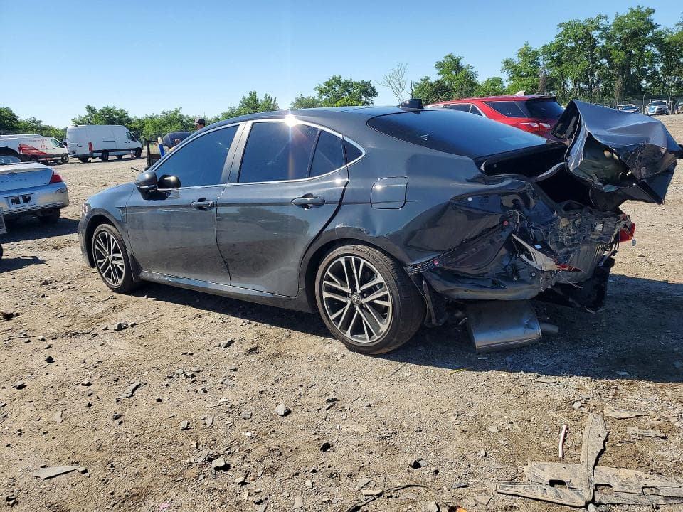 2026 TOYOTA CAMRY XLE 2