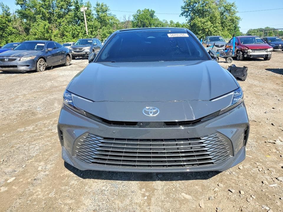 2026 TOYOTA CAMRY XLE 5