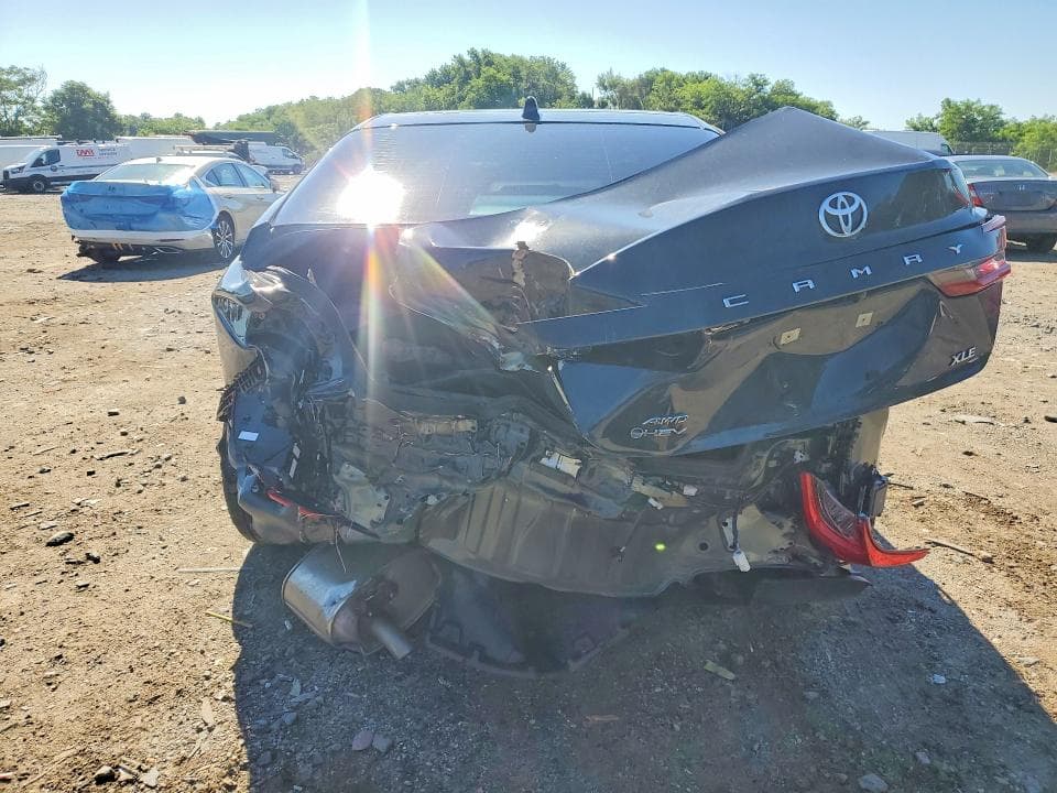 2026 TOYOTA CAMRY XLE 6
