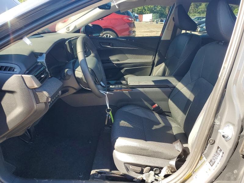 2026 TOYOTA CAMRY XLE 7