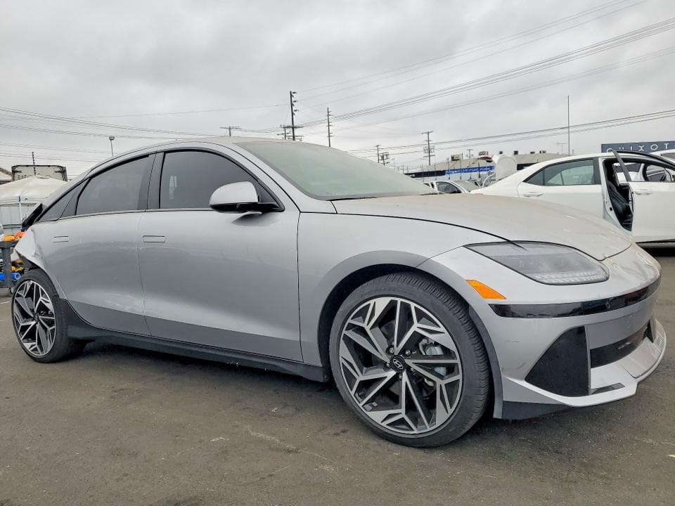 2025 HYUNDAI IONIQ 6 SEL 4