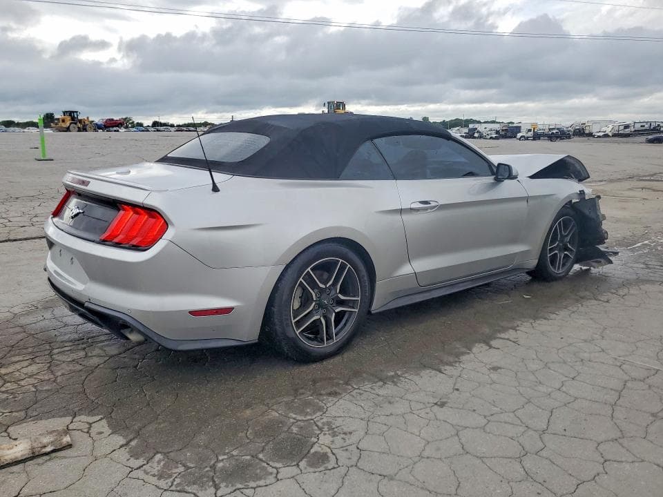 2018 FORD MUSTANG 3
