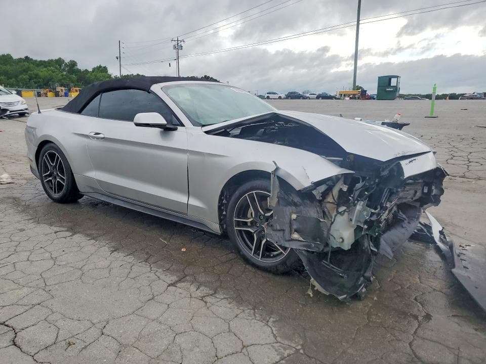 2018 FORD MUSTANG 4