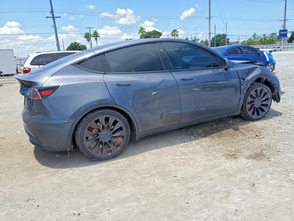 2023 TESLA MODEL Y 3