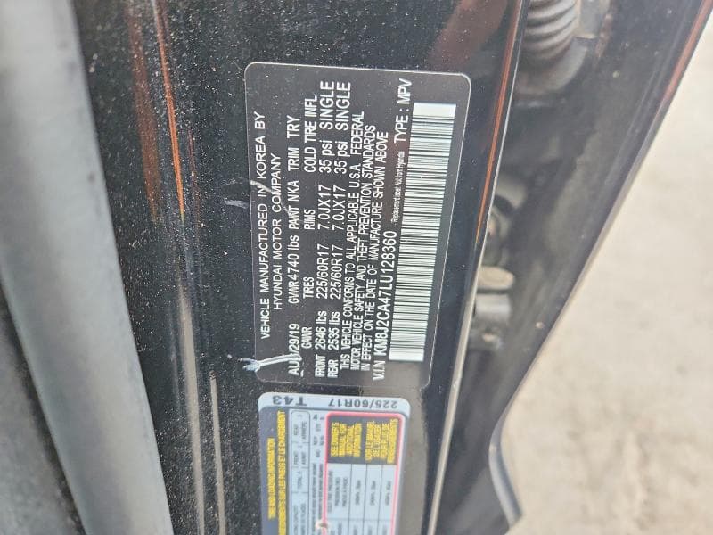 2020 HYUNDAI TUCSON SE 13