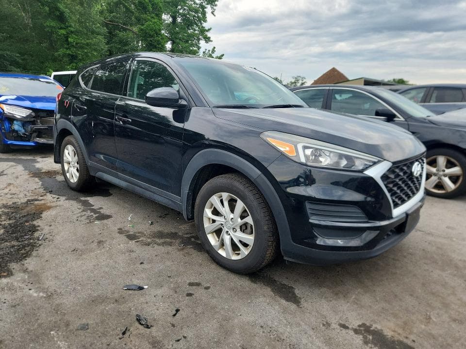 2020 HYUNDAI TUCSON SE 4
