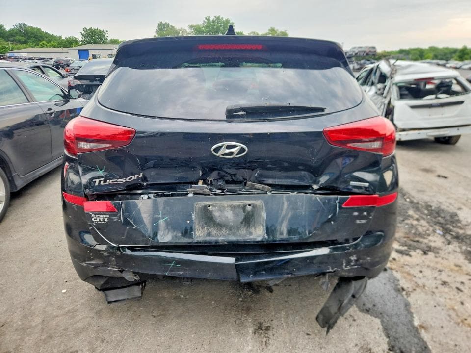 2020 HYUNDAI TUCSON SE 6