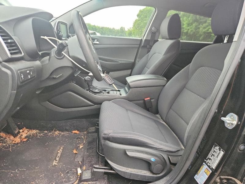 2020 HYUNDAI TUCSON SE 7