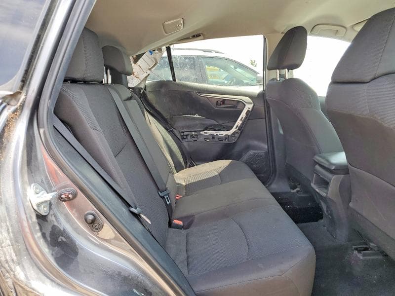 2021 TOYOTA RAV4 LE 11
