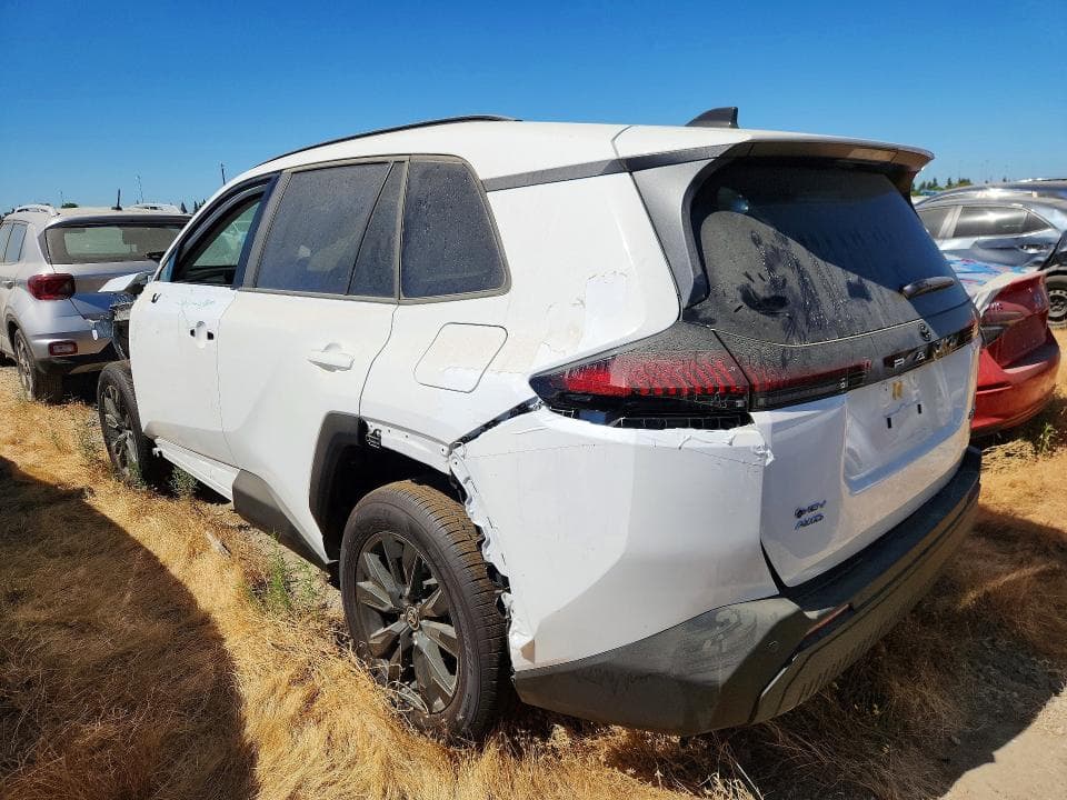 2026 TOYOTA RAV4 XLE PREMIUM 2