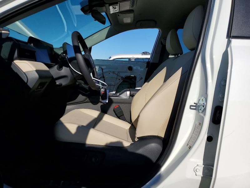 2026 TOYOTA RAV4 XLE PREMIUM 7