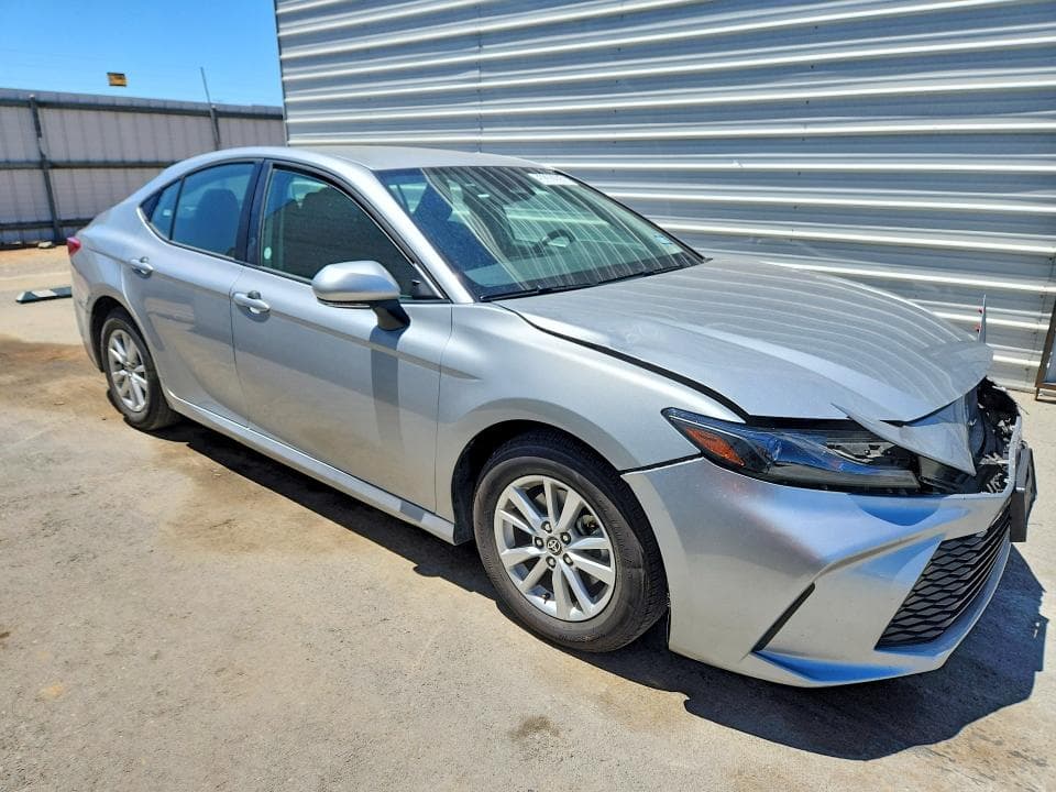 2025 TOYOTA CAMRY LE 4