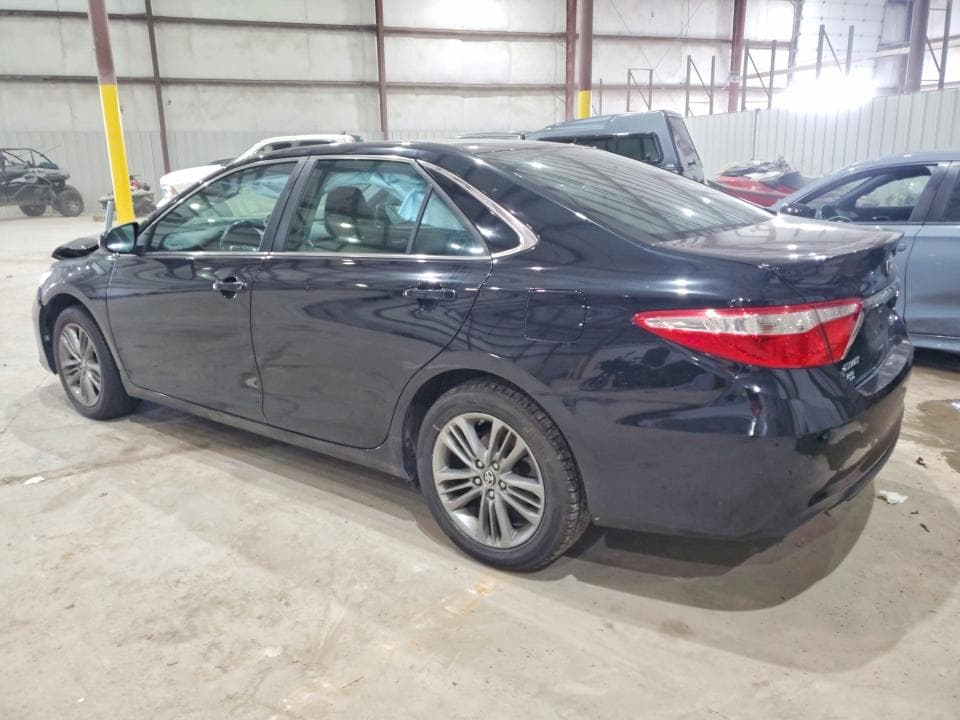 2017 TOYOTA CAMRY SE 2