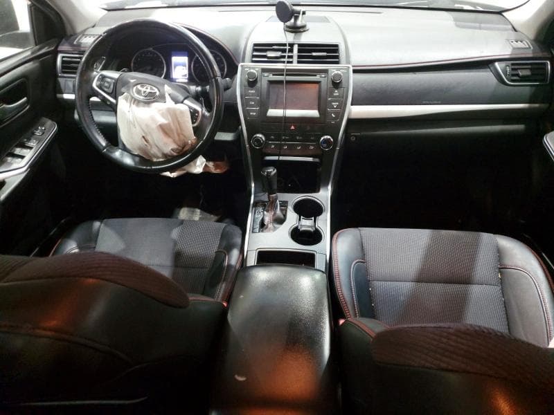 2017 TOYOTA CAMRY SE 8