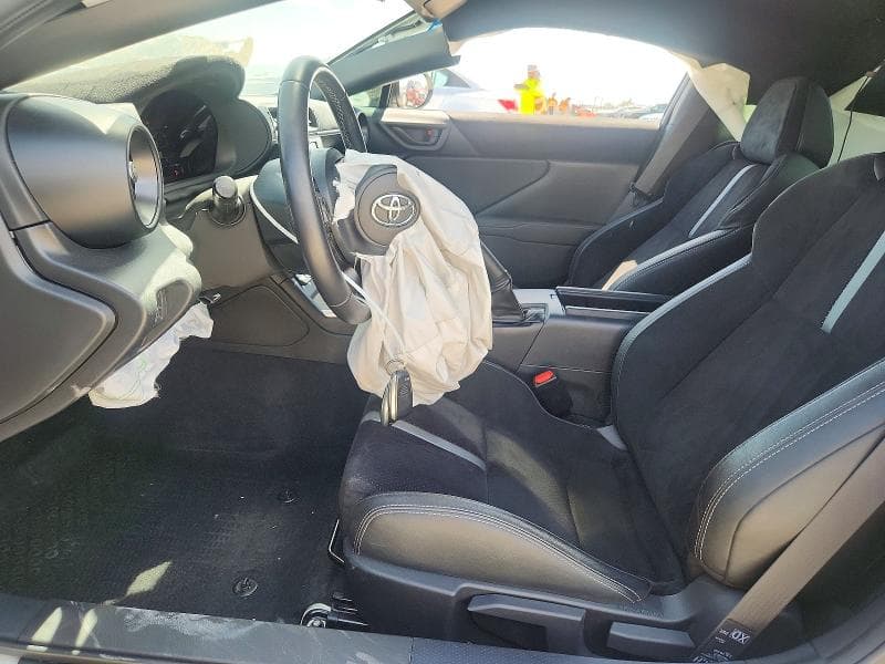 2024 TOYOTA GR 86 PREMIUM 7