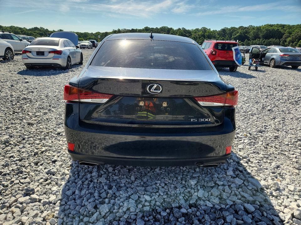 2018 LEXUS IS 300 6