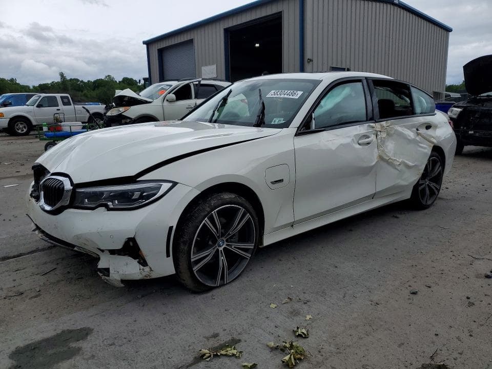 2022 BMW 330XE 1