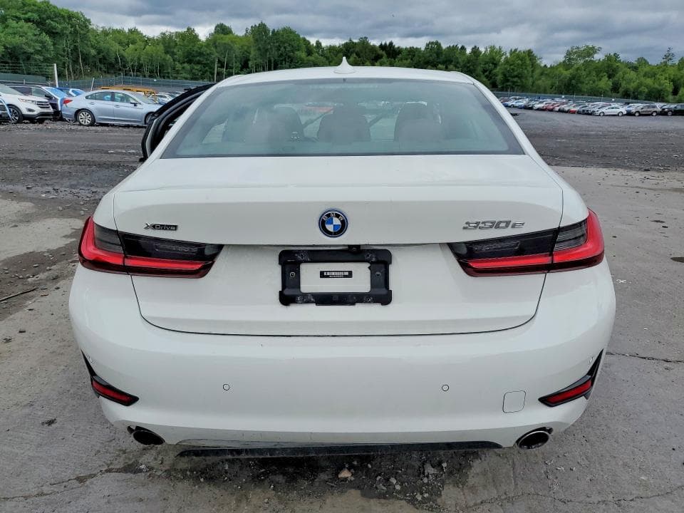 2022 BMW 330XE 6