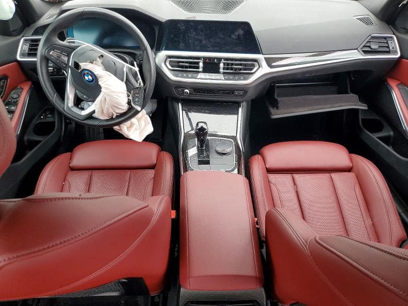 2022 BMW 330XE 8