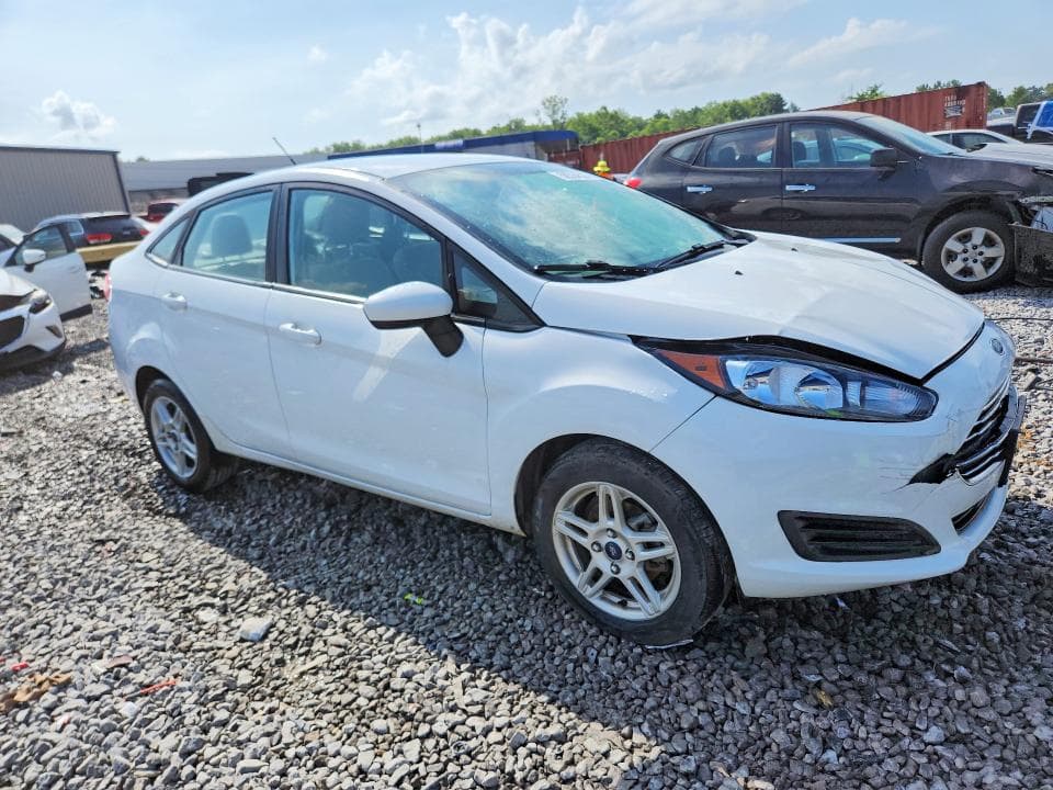 2017 FORD FIESTA SE 4