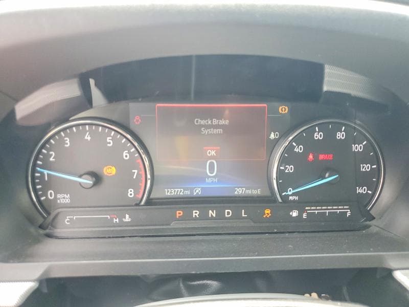 2021 FORD EXPLORER XLT 9